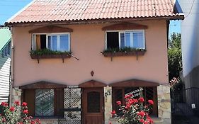 Hospedaje Legus